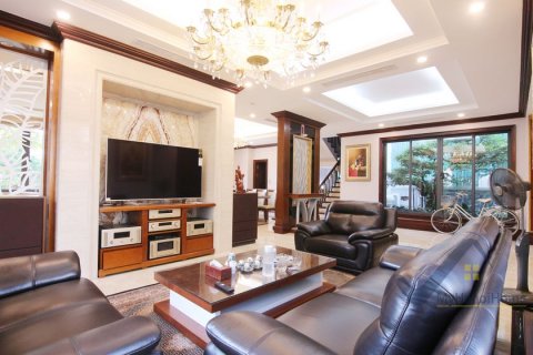 4 bedrooms Villa in Long Bien, Ha Noi, No. 19340 2
