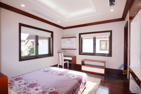 4 bedrooms Villa in Long Bien, Ha Noi, No. 19340 19