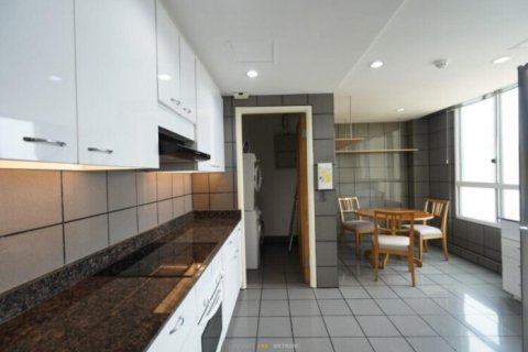 Квартира с 3 спальнями в Район 3, Хошимин ,  № 27339 7