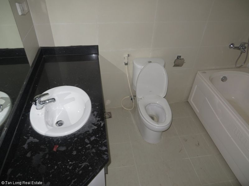 3 bedrooms Apartment in Cau Giay, Ha Noi, Vietnam No. 5737