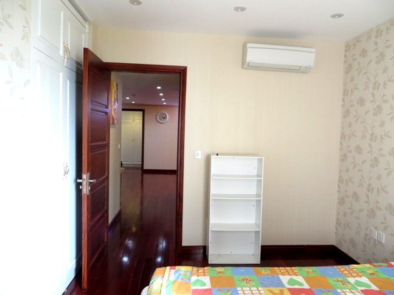 3 bedrooms Apartment in Cau Giay, Ha Noi, Vietnam No. 5738