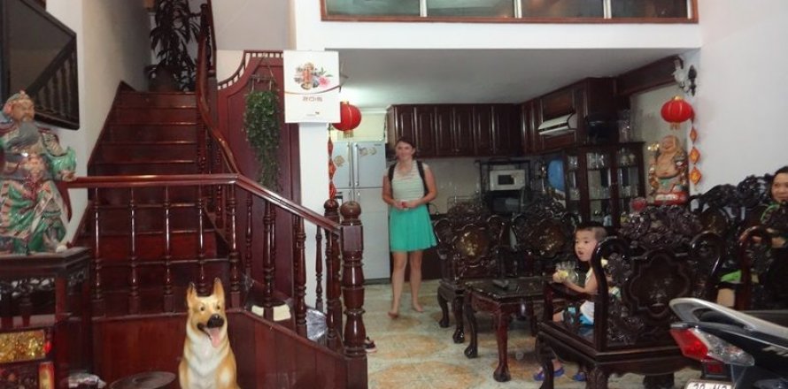 Дом с 4 спальнями в Бадинь, Ханой ,  № 5734