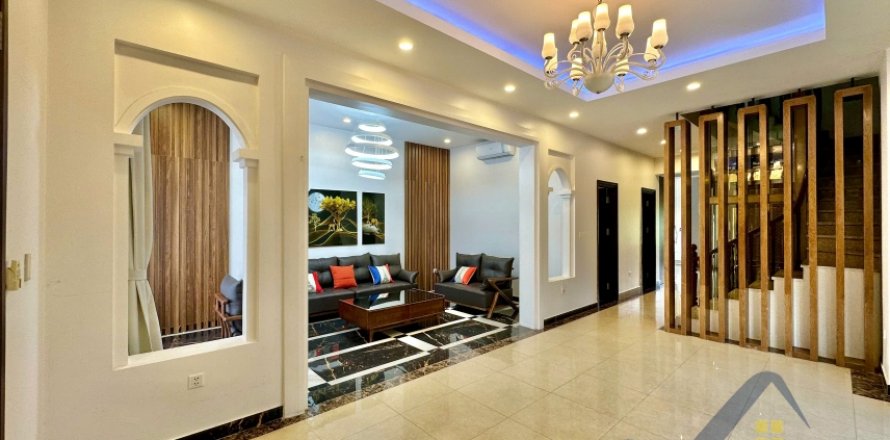 5 bedrooms Villa in Long Bien, Ha Noi, No. 20070