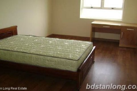 3 bedrooms Apartment in Tay Ho, Ha Noi, No. 8412 2