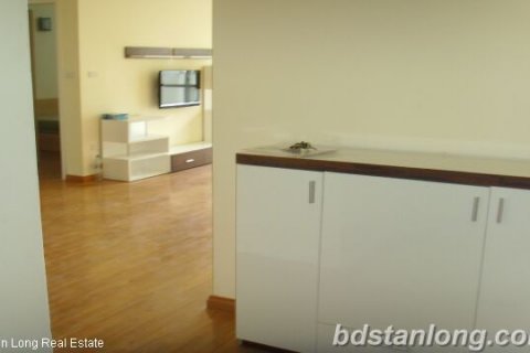 Квартира с 2 спальнями в Тэйхо, Ханой ,  № 8409