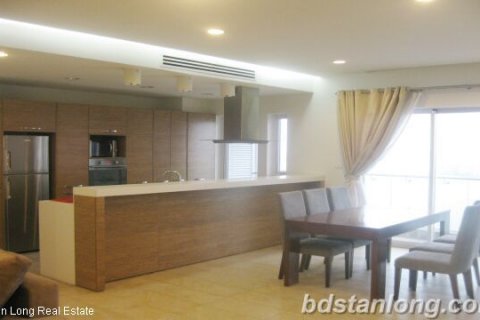 3 bedrooms Apartment in Tay Ho, Ha Noi,  No. 8408 3