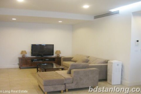 3 bedrooms Apartment in Tay Ho, Ha Noi,  No. 8408 2