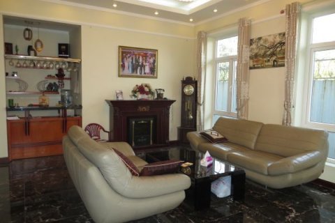 6 bedrooms Villa in Long Bien, Ha Noi, No. 6331 8
