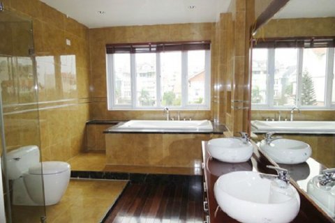 Дом с 5 спальнями в Тэйхо, Ханой , № 6335 10
