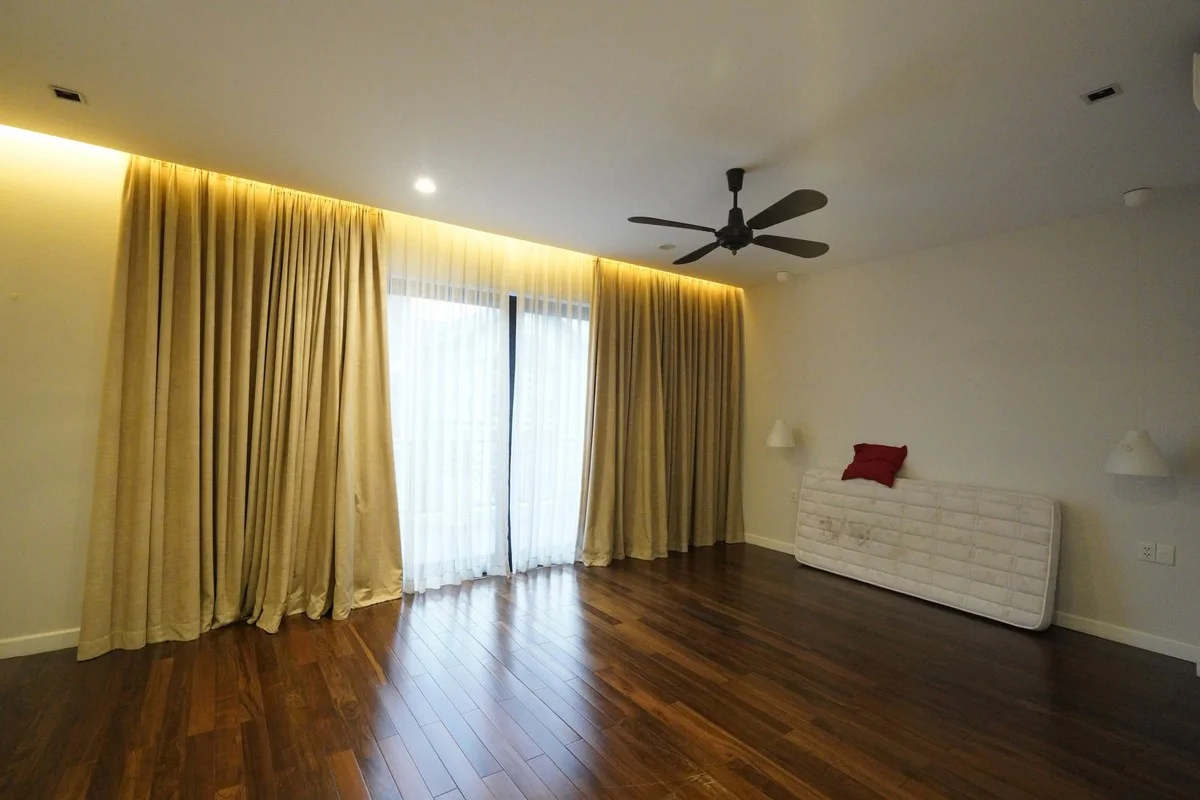 4 bedrooms House in Thu Duc, Ho Chi Minh, Vietnam No. 27628
