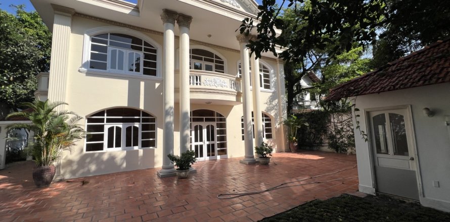 4 bedrooms Villa in Thu Duc, Ho Chi Minh, No. 27631