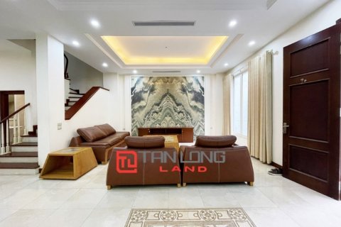 Вилла с 3 спальнями в Лонгбьен, Ханой , № 2174 4