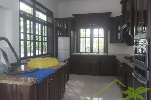5 bedrooms Villa in Nha Trang, No. 28392 5
