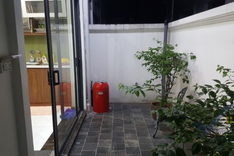 4 bedrooms Apartment in Ha Noi,  No. 19313 6