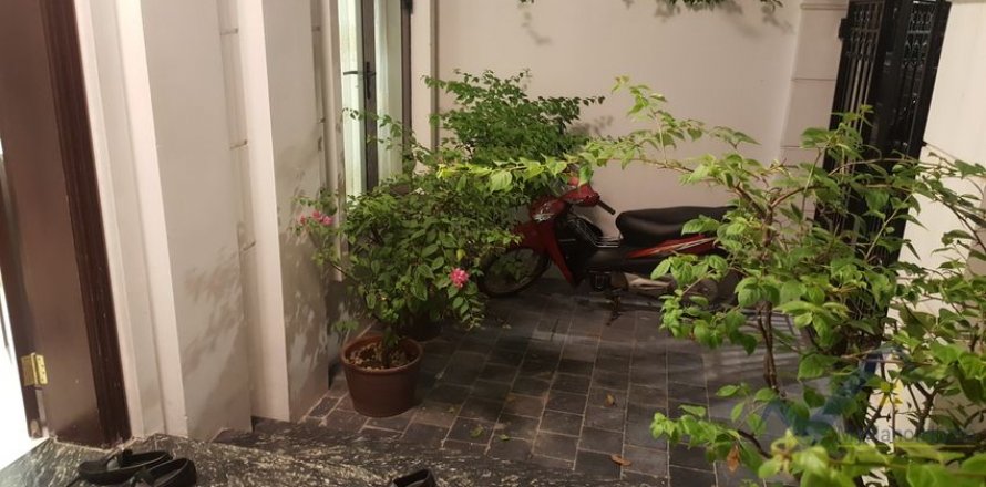 4 bedrooms Apartment in Ha Noi,  No. 19313