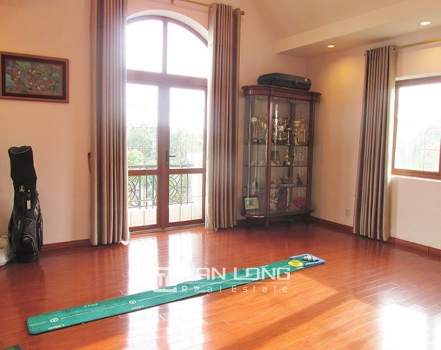 4 bedrooms Villa in Long Bien, Ha Noi, Vietnam No. 4903