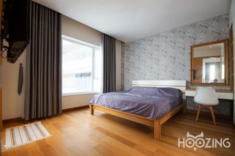 Квартира с 2 спальнями в Тхудык, Хошимин , № 23018 3