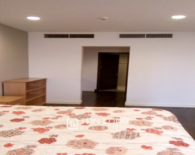 Квартира с 2 спальнями в Бадинь, Ханой, Вьетнам № 3256