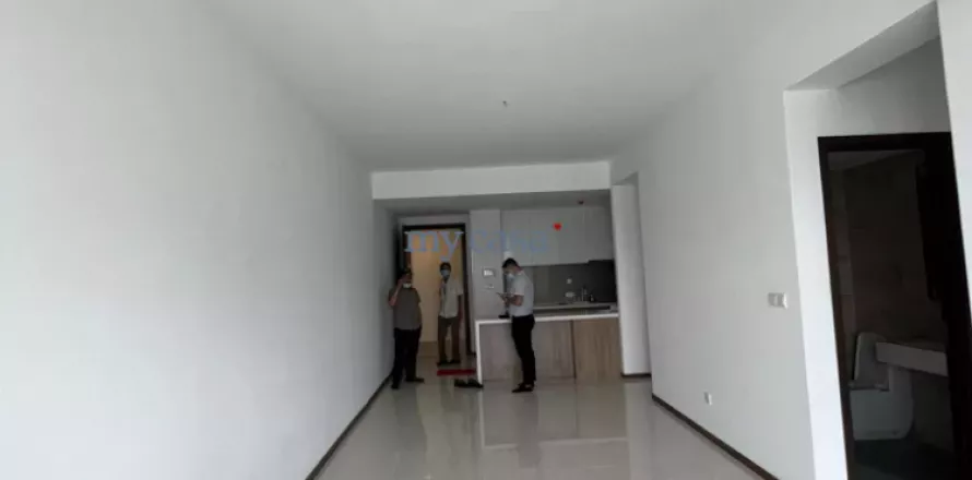 Квартира с 3 спальнями в Тхудык, Хошимин , № 11366
