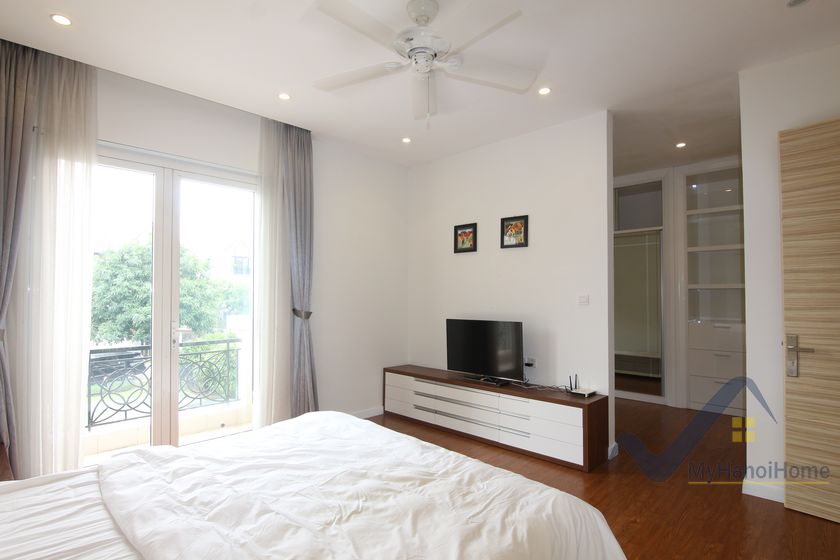 4 bedrooms Villa in Long Bien, Ha Noi, Vietnam No. 19661