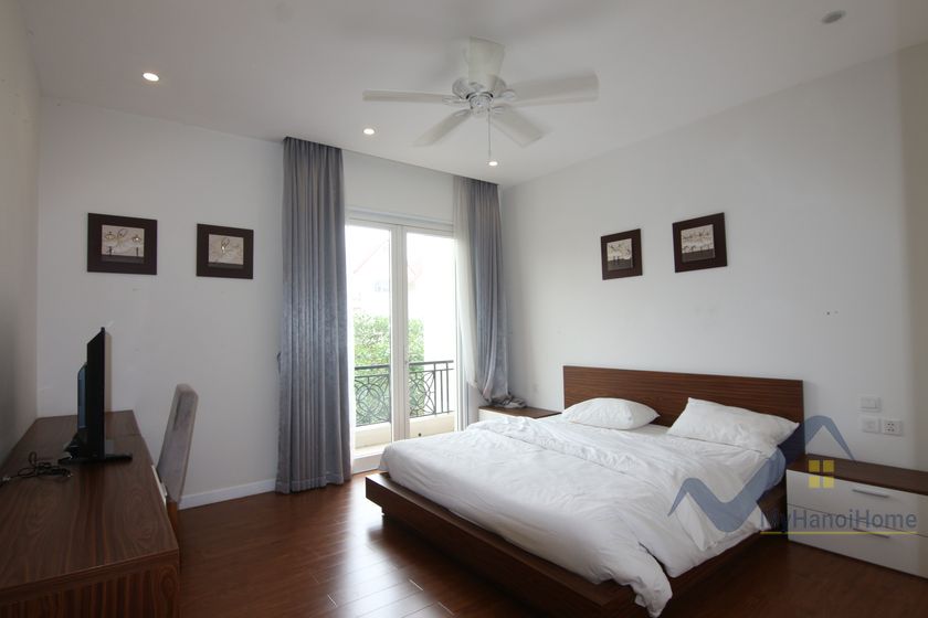 4 bedrooms Villa in Long Bien, Ha Noi, Vietnam No. 19661