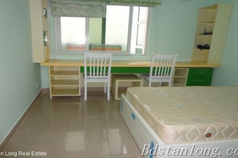 Квартира с 4 спальнями в Тэйхо, Ханой ,  № 7777
