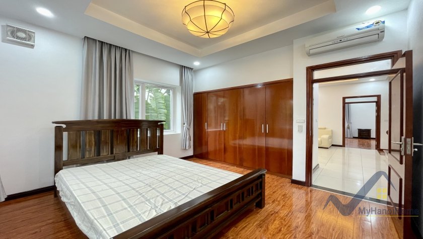 5 bedrooms Villa in Long Bien, Ha Noi, Vietnam No. 18999