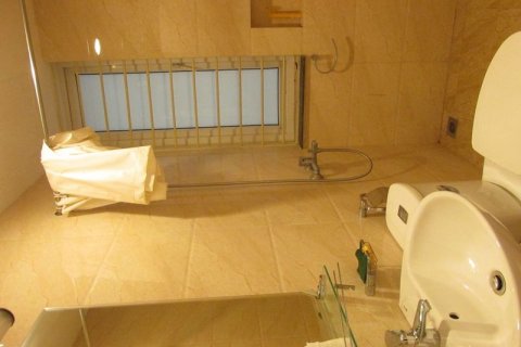 2 bedrooms Apartment in Tay Ho, Ha Noi,  No. 5260 9
