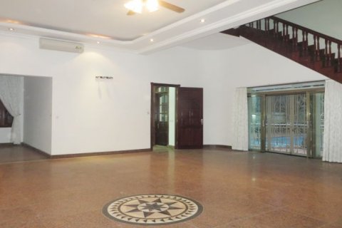 5 bedrooms Villa in Tay Ho, Ha Noi, No. 20231 2
