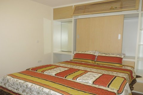 Квартира с 3 спальнями в Тэйхо, Ханой ,  № 20230 13