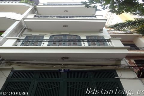3 bedrooms House in Hai Ba Trung, Ha Noi,  No. 8425