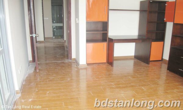 3 bedrooms Apartment in Ba Dinh, Ha Noi, Vietnam No. 8426