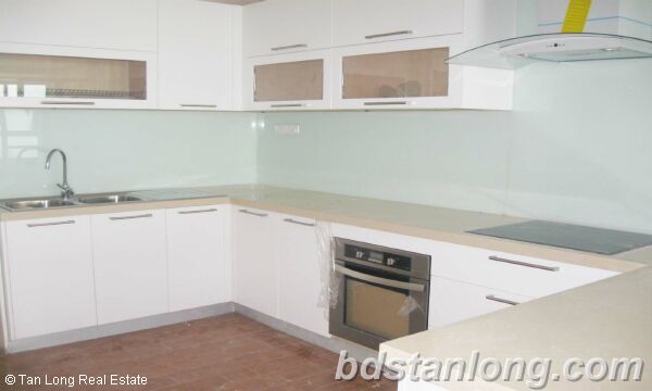 3 bedrooms Apartment in Ba Dinh, Ha Noi, Vietnam No. 8426