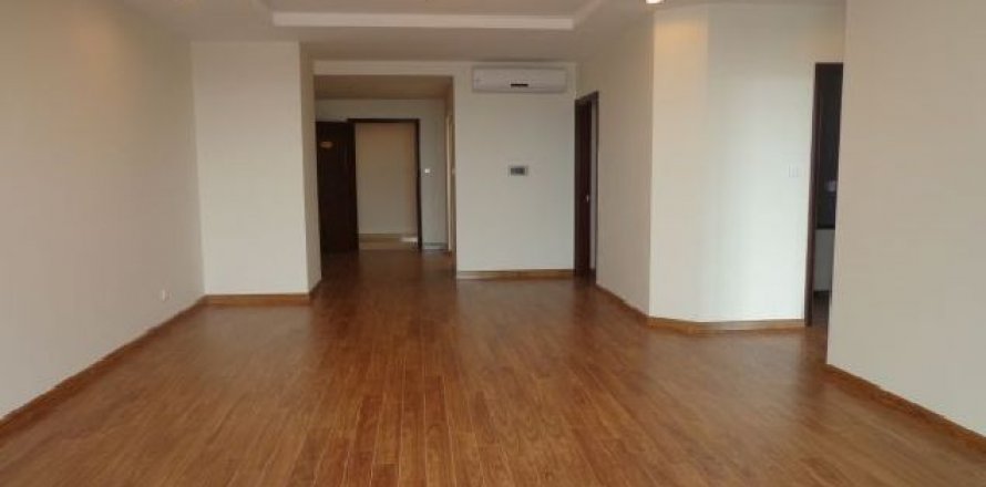 Квартира с 3 спальнями в Хайбачынг, Ханой , № 7237