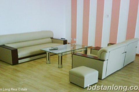 Квартира с 3 спальнями в Намтыльем, Ханой ,  № 8522