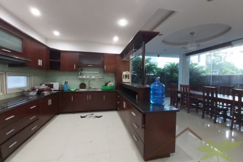 5 bedrooms Villa in Nha Trang, No. 28609 2
