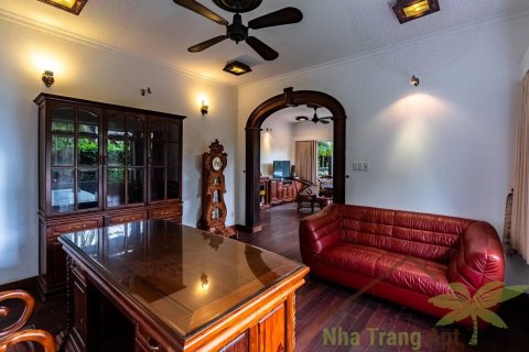 5 bedrooms Villa in Nha Trang, No. 28610 4