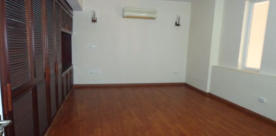 Квартира с 4 спальнями в Бактыльем, Ханой , № 8048