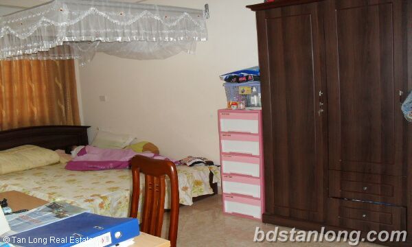 Дом с 4 спальнями в Каузяй, Ханой, Вьетнам № 7640