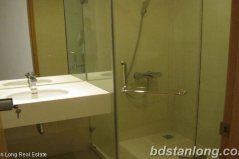 3 bedrooms Apartment in Dong Da, Ha Noi, No. 8269 9