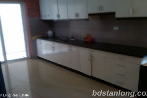 3 bedrooms Apartment in Dong Da, Ha Noi, No. 8268 8
