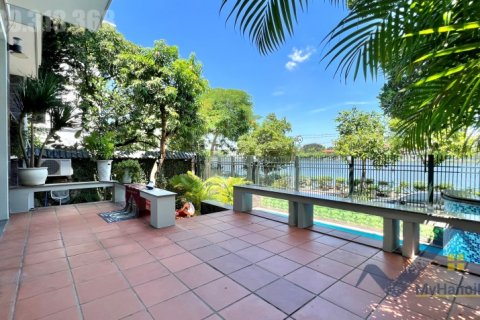 5 bedrooms Villa in Tay Ho, Ha Noi, No. 18824 3