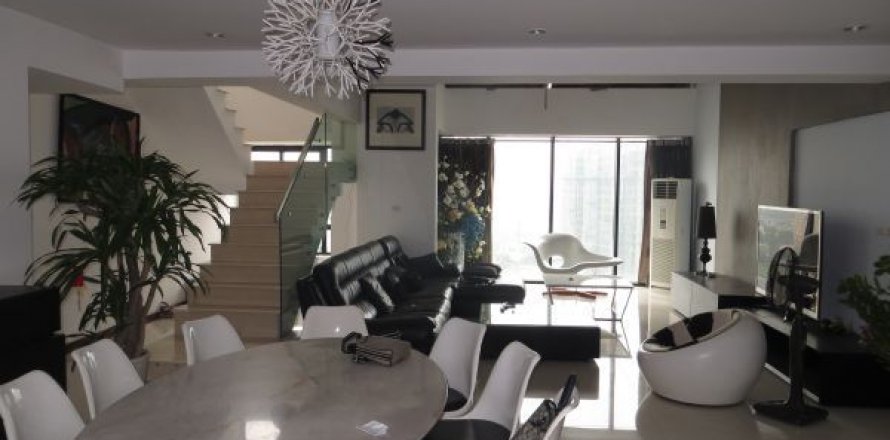4 bedrooms Penthouse in Cau Giay, Ha Noi,  No. 6445