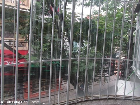 Дом 400м2 в Бадинь, Ханой, Вьетнам № 6507