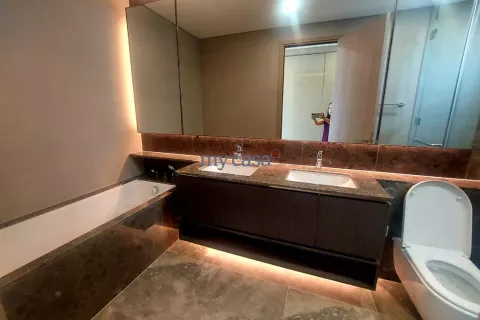 Квартира с 3 спальнями в Тхудык, Хошимин , № 11286 11