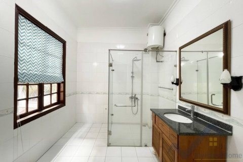 4 bedrooms Villa in Tay Ho, Ha Noi, No. 18863 13
