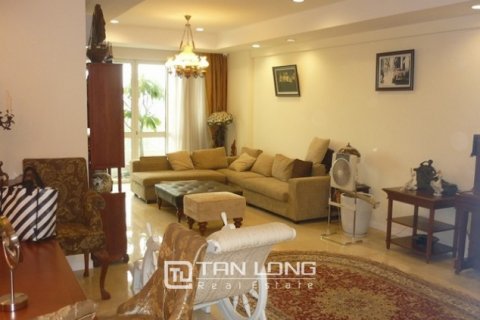 Квартира с 4 спальнями в Тэйхо, Ханой , № 3943