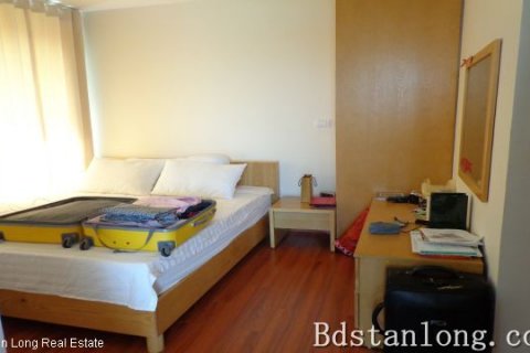 3 bedrooms Apartment in Tay Ho, Ha Noi, No. 7670 8