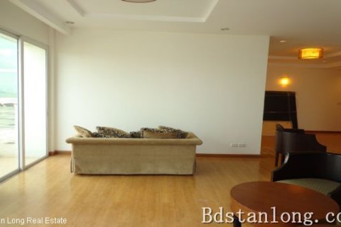 4 bedrooms Apartment in Tay Ho, Ha Noi, No. 7668 2