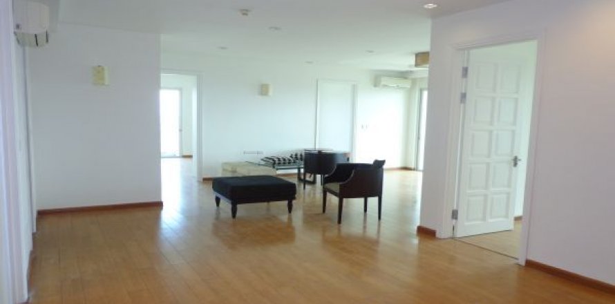 4 bedrooms Apartment in Tay Ho, Ha Noi, No. 7668